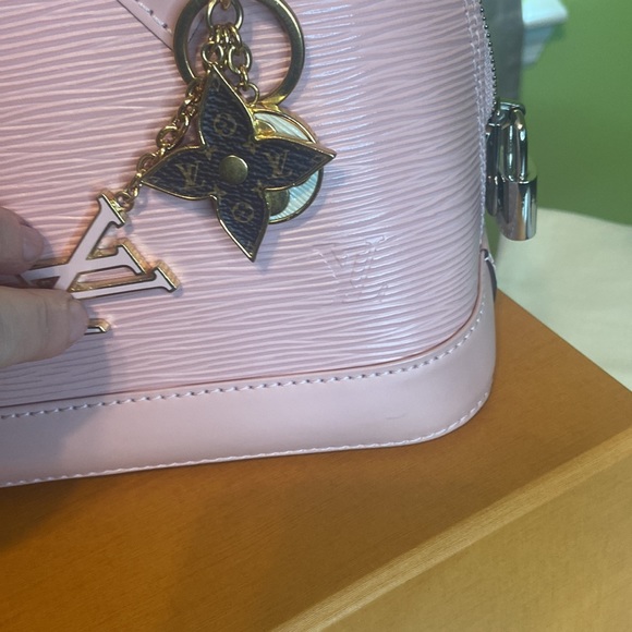 🇫🇷🌸LOUIS VUITTON✨Alma bb in Rose Ballerine Epi✨🌸 - Picture 10 of 11